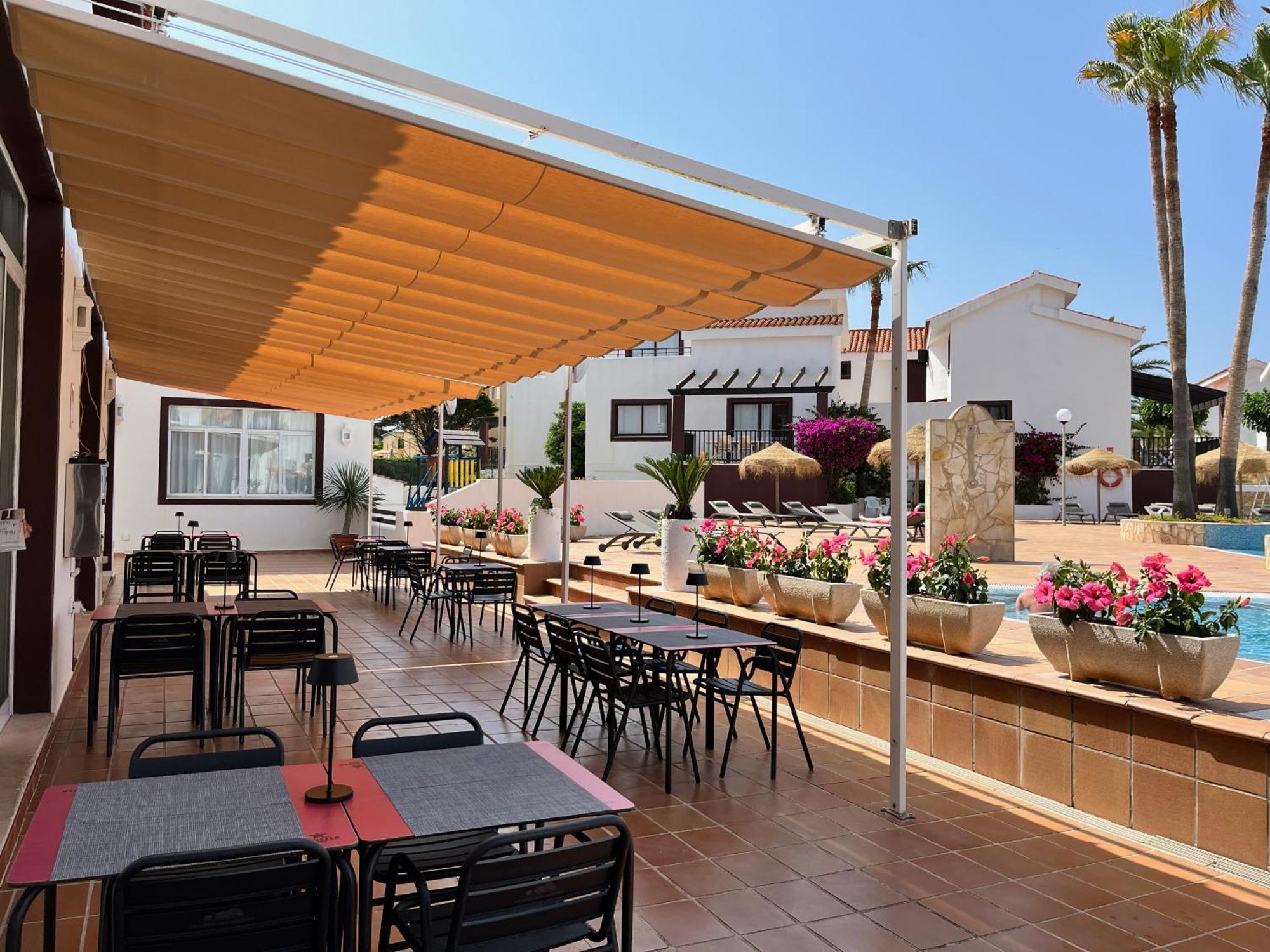 Nuramar Aparthotel Cala'N Bosch  Exterior foto