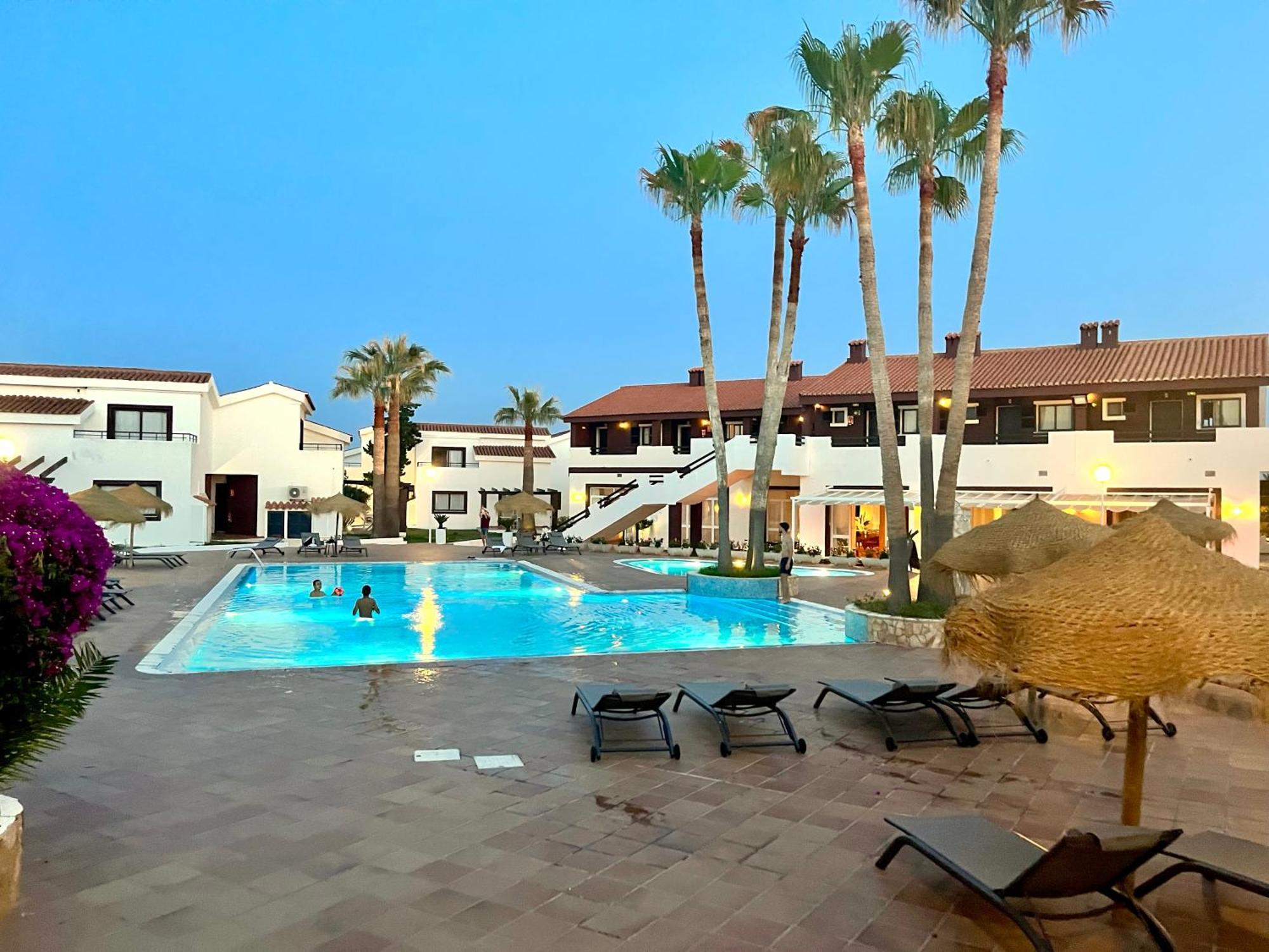 Nuramar Aparthotel Cala'N Bosch  Exterior foto